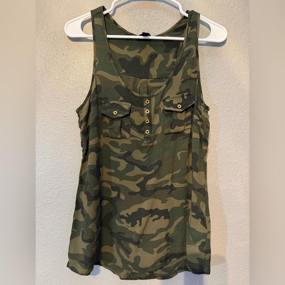 Guess Green Camo Sleeveless Tank with Button-Front Pockets